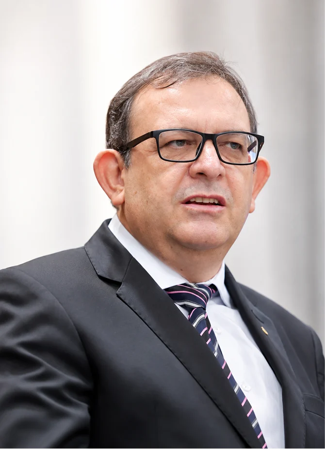 Retrato do Rev. Hélio Silva